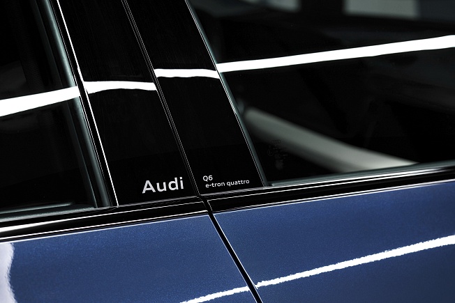 Audi наконец-то представила Q6 e‑tron